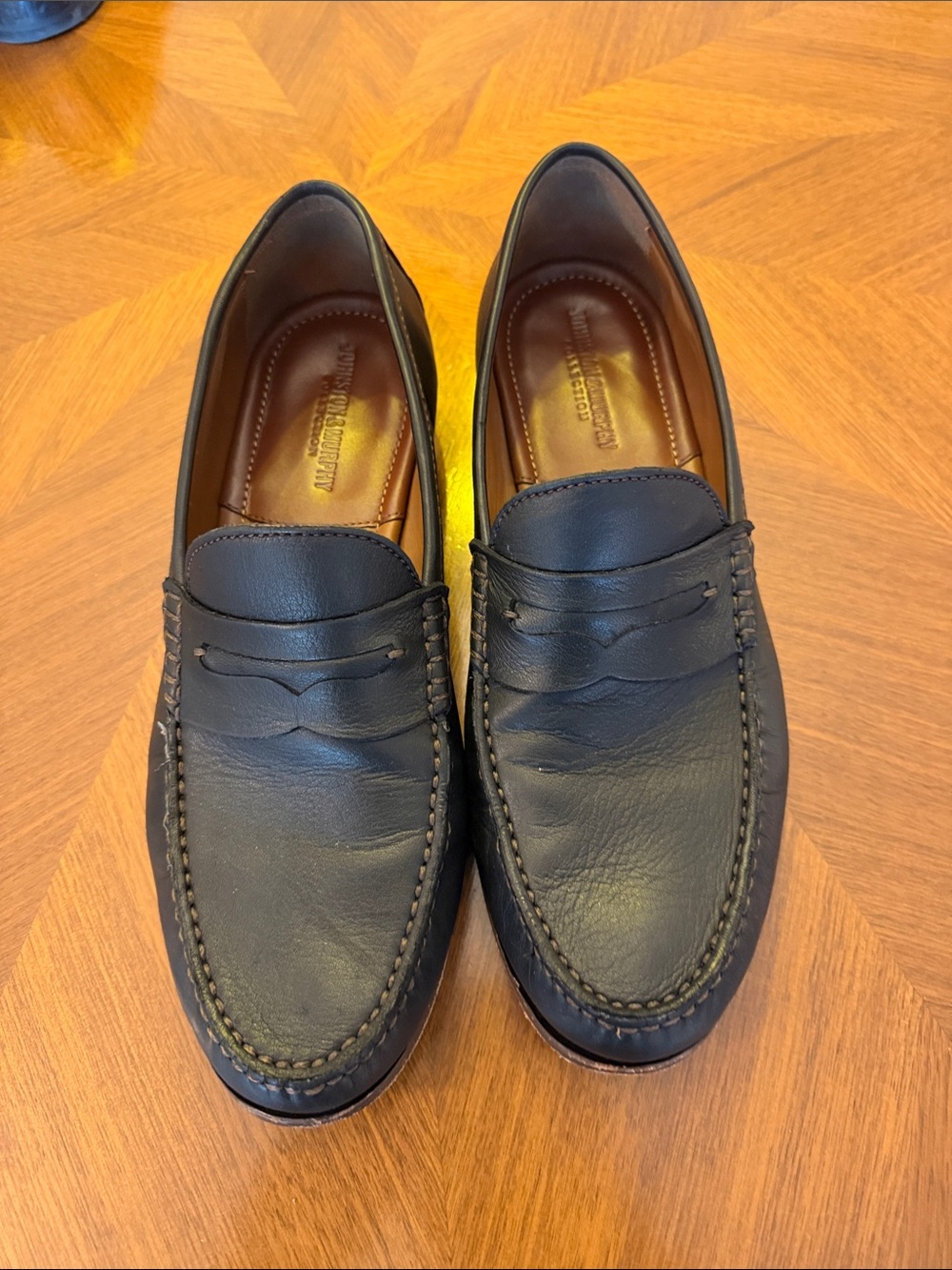 Johnston and Murphy Black Baldwin Leather Loafers